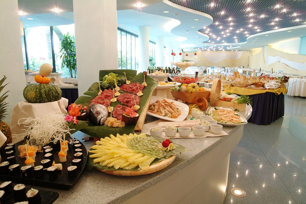 Hotel Le Palme - Premier Resort ミラノ・マリッティマ エクステリア 写真
