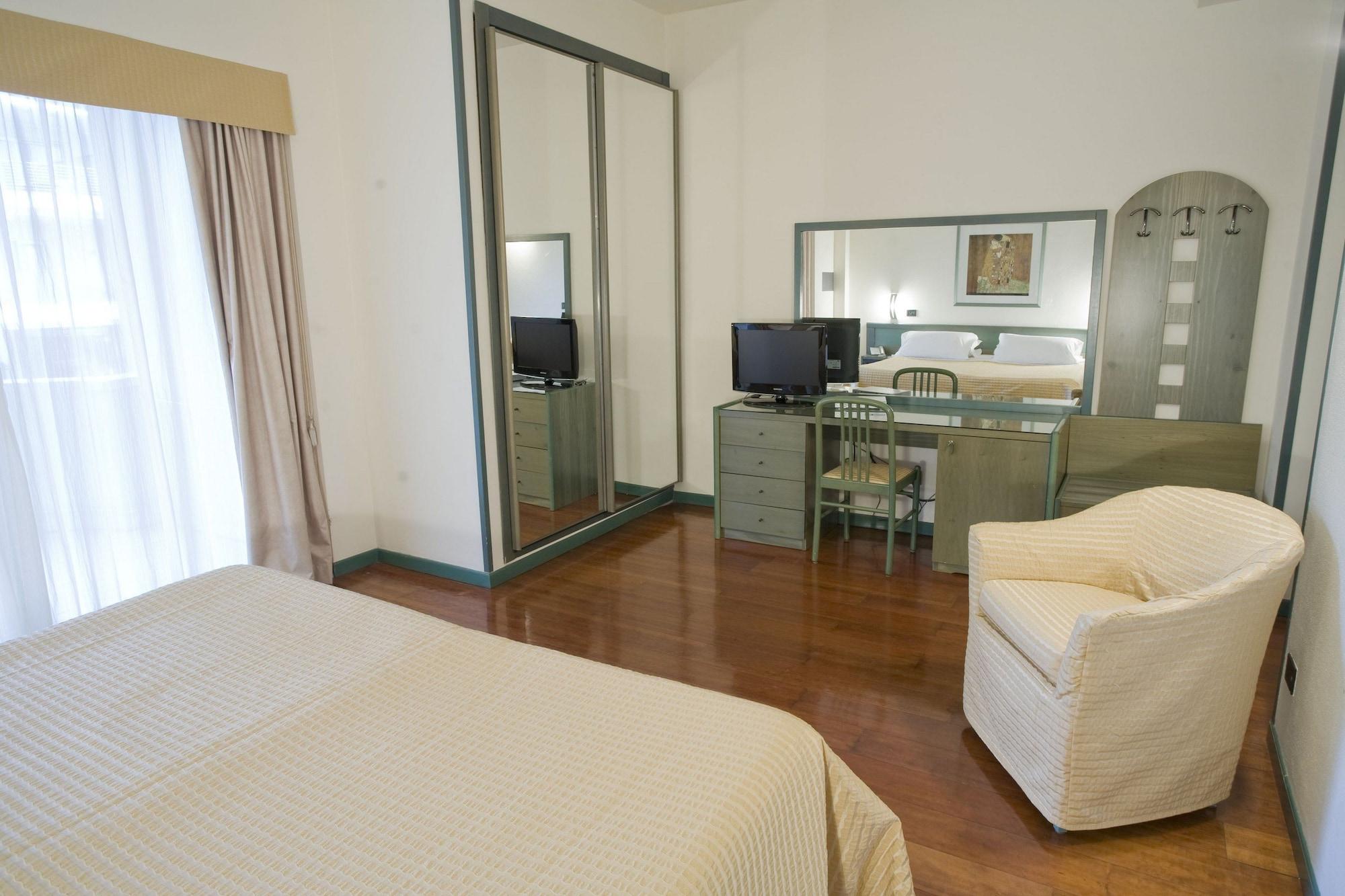 Hotel Le Palme - Premier Resort ミラノ・マリッティマ エクステリア 写真