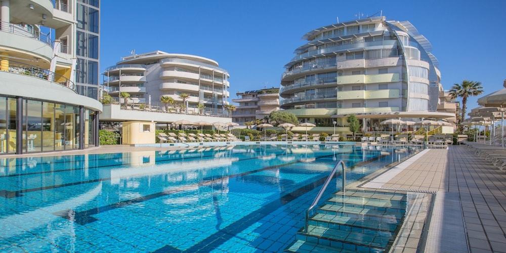 Hotel Le Palme - Premier Resort ミラノ・マリッティマ エクステリア 写真