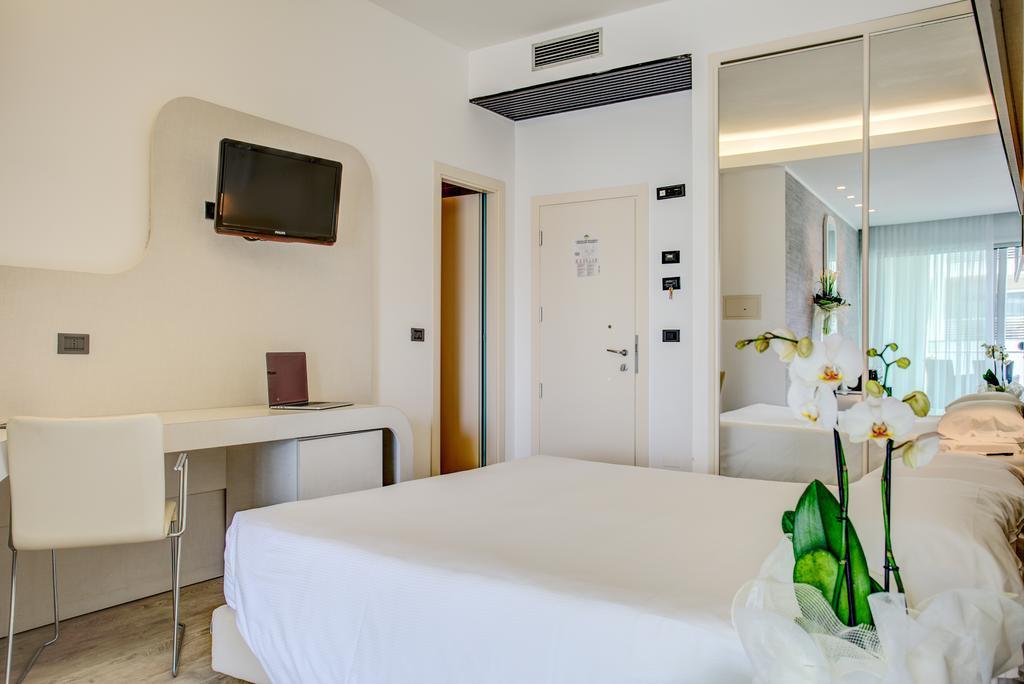 Hotel Le Palme - Premier Resort ミラノ・マリッティマ エクステリア 写真