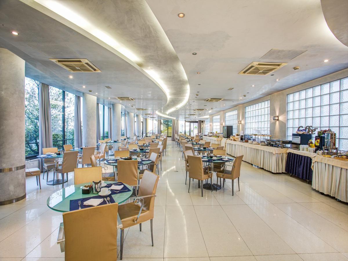 Hotel Le Palme - Premier Resort ミラノ・マリッティマ エクステリア 写真